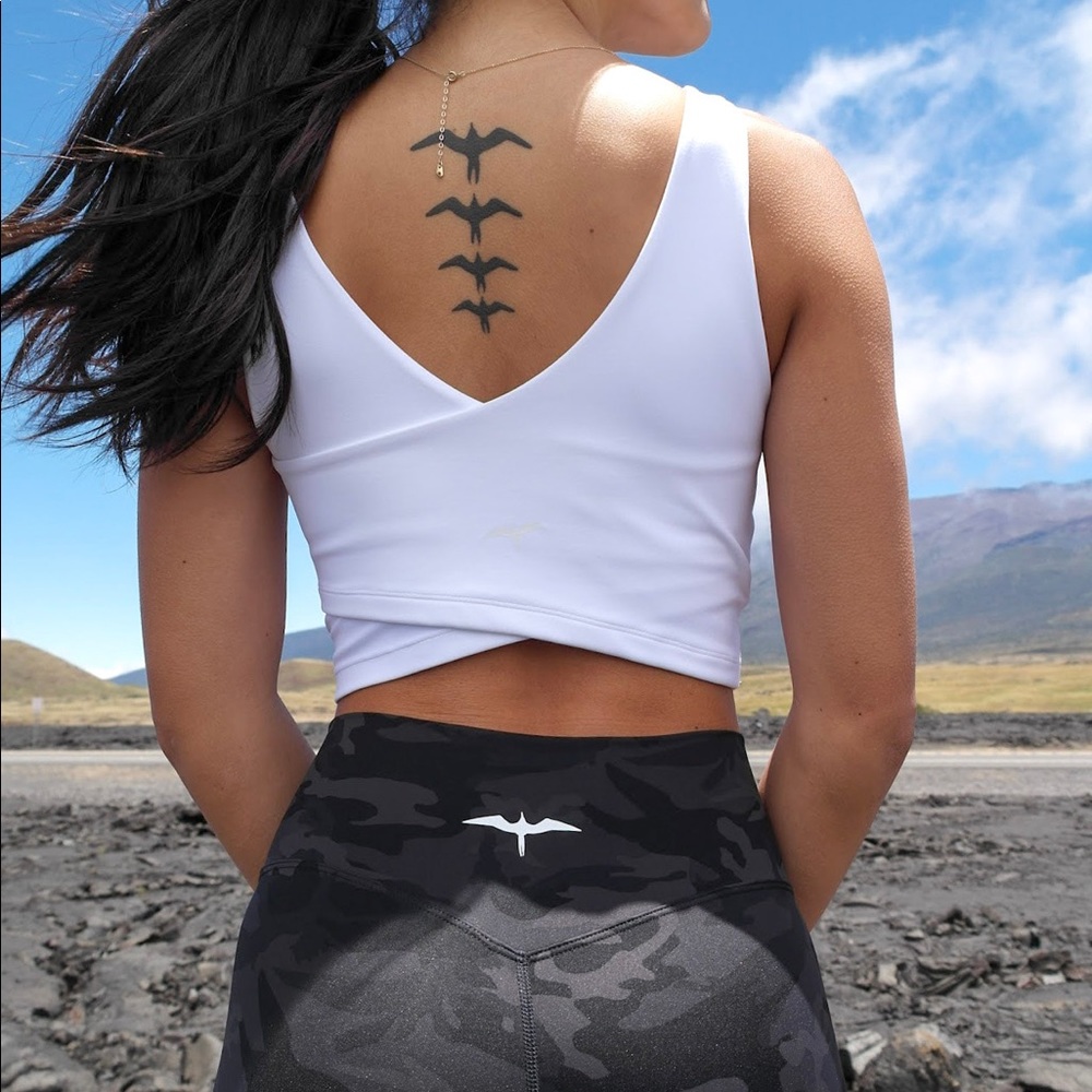 Kipuni Crop Top (White and/or Black)